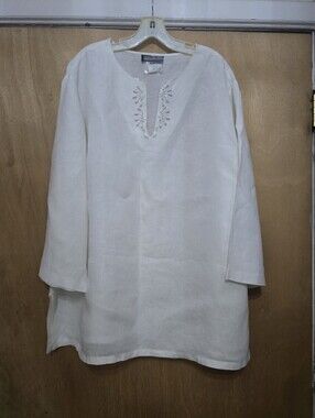 Embroidered V-Neck Linen Tunic Top in White